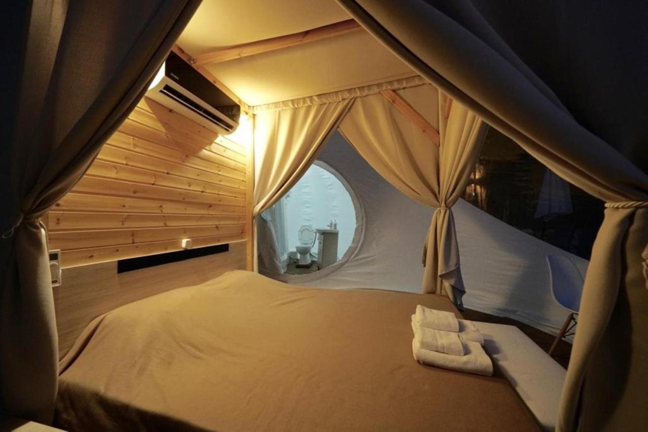 Bubble Tent Hotel Неа Мудания Екстериор снимка