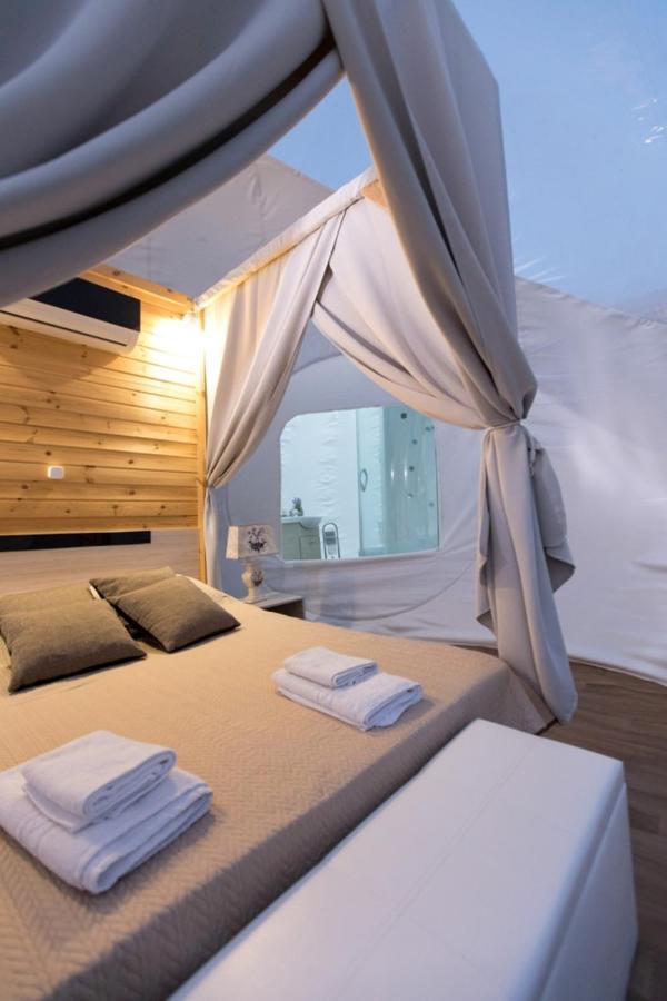 Bubble Tent Hotel Неа Мудания Екстериор снимка