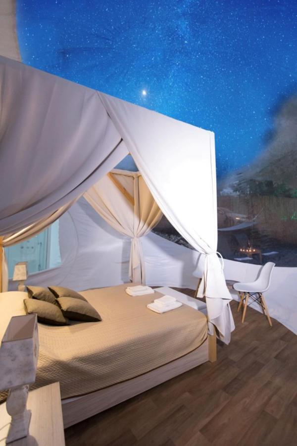 Bubble Tent Hotel Неа Мудания Екстериор снимка