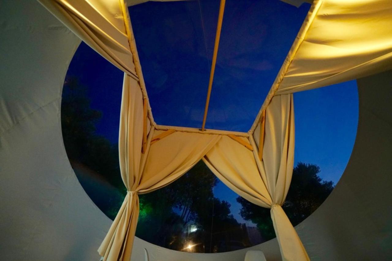 Bubble Tent Hotel Неа Мудания Екстериор снимка
